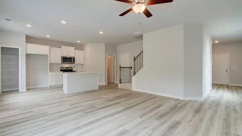 Living - 11695 Brightside Pkwy, Hampton, GA 30228 photo 2 of 7