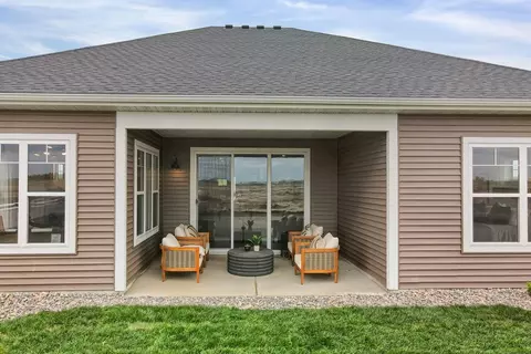 Exterior - 20117 79th Ave, Corcoran, MN 55340 photo 5 of 8