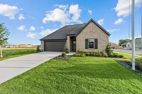 520 Stone Hollow Dr, Van Alstyne, TX 75495