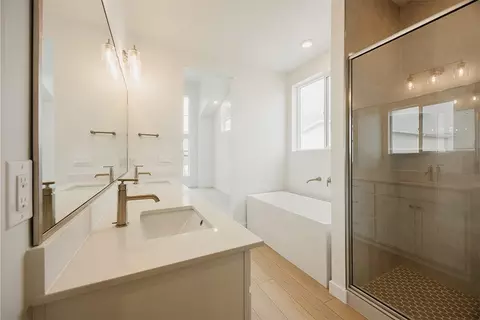 Bath - 2915 N Kingbird Dr, Cedar Fort, UT 84013 photo 1 of 1