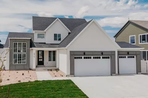 2915 N Kingbird Dr, Cedar Fort, UT 84013