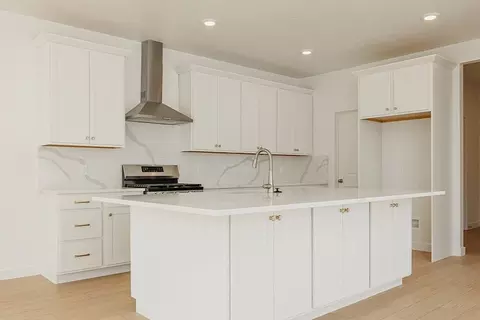 Kitchen - 2915 N Kingbird Dr, Cedar Fort, UT 84013 photo 1 of 1