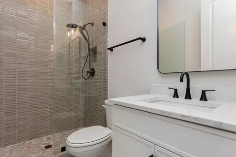 Bath - 74 Flatiron Forest Dr, Pittsboro, NC 27312 photo 2 of 3