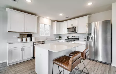 Kitchen - 14147 Nullah St, Pilot Point, TX 76258 photo 3 of 7