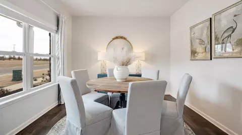 Dining - 117 Gateway Dr, Jackson, TN 38305 photo 2 of 5