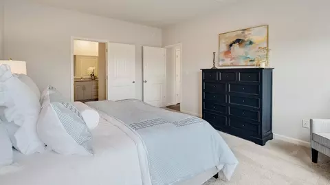 Bedroom - 117 Gateway Dr, Jackson, TN 38305 photo 2 of 11