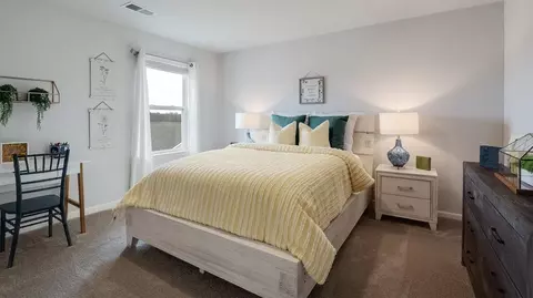 Bedroom - 117 Gateway Dr, Jackson, TN 38305 photo 5 of 11