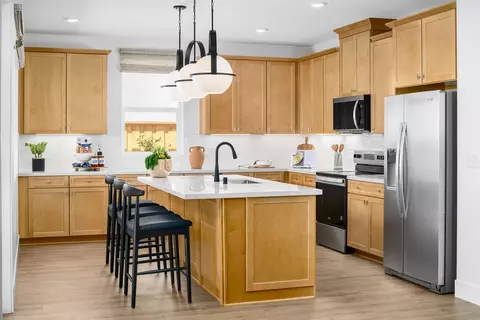 Kitchen - 354 Shaker Dr, Vacaville, CA 95687 photo 1 of 2