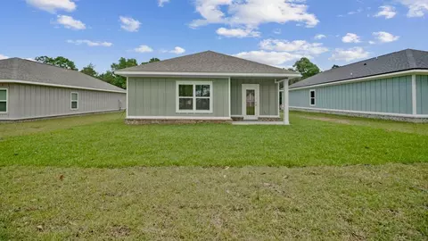 Exterior - 3173 Silver Maple Rd, Cantonment, FL 32533 photo 10 of 14