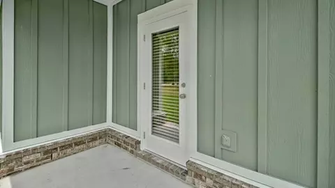 Exterior - 3173 Silver Maple Rd, Cantonment, FL 32533 photo 8 of 14