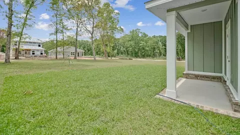 Exterior - 3173 Silver Maple Rd, Cantonment, FL 32533 photo 7 of 14