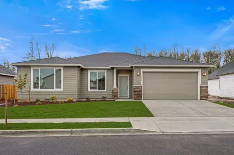 10631 SE Heritage Rd, Happy Valley, OR 97086