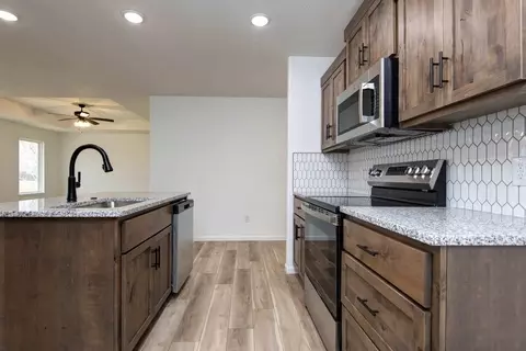 Kitchen - Undisclosed, Republic, MO 65738 photo 3 of 4