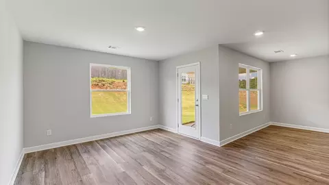 Living - 10 Seaboard Dr, Montgomery, AL 36117 photo 1 of 5