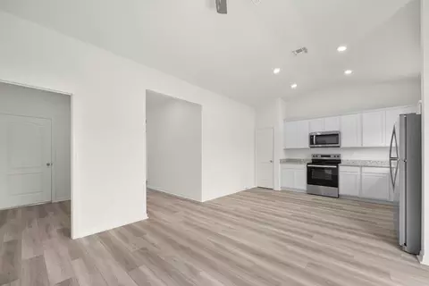 Entry Way - 13390 Tula Loop, Astatula, FL 34705 photo 1 of 1