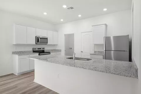 Kitchen - 13390 Tula Loop, Astatula, FL 34705 photo 1 of 1