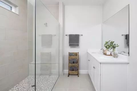 Bath - 5018 123rd Ave E, Parrish, FL 34219 photo 1 of 1