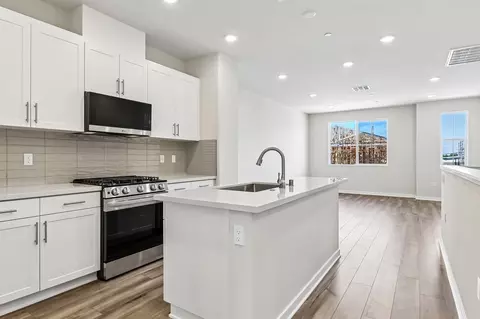 9810 Crossbay Loop 2503, Jurupa Valley, CA 92509