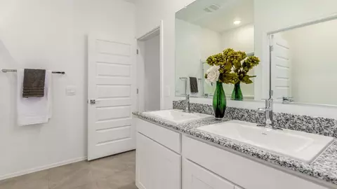 Bath - 3985 E Market St, Tucson, AZ 85706 photo 2 of 12