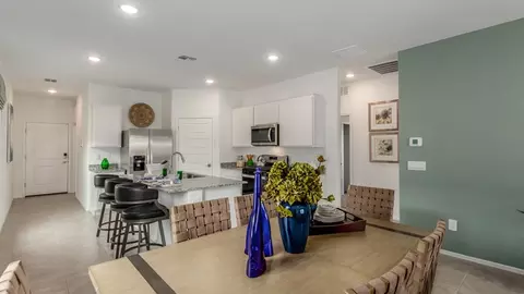 Dining - 3985 E Market St, Tucson, AZ 85706 photo 3 of 7