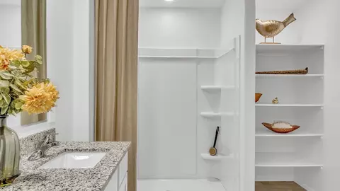 Bath - 3985 E Market St, Tucson, AZ 85706 photo 6 of 12