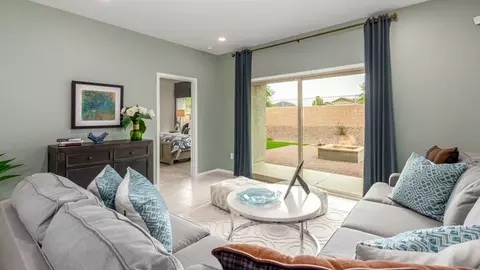Living - 3985 E Market St, Tucson, AZ 85706 photo 3 of 5