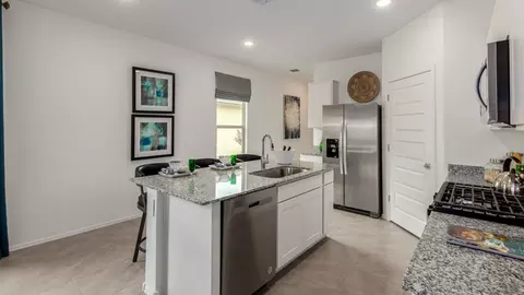 Kitchen - 3985 E Market St, Tucson, AZ 85706 photo 3 of 11
