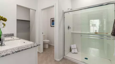 Bath - 3985 E Market St, Tucson, AZ 85706 photo 1 of 12
