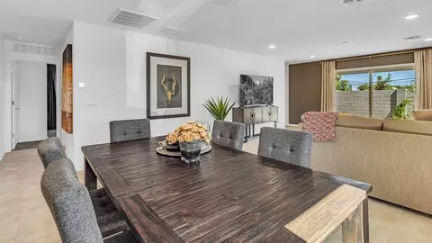 Dining - 3985 E Market St, Tucson, AZ 85706 photo 4 of 7
