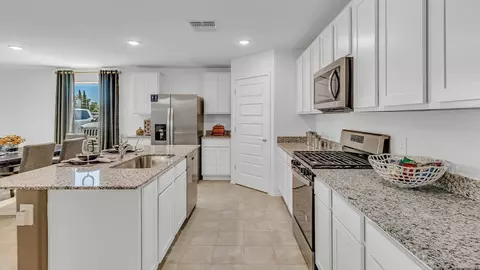 Kitchen - 3985 E Market St, Tucson, AZ 85706 photo 6 of 11