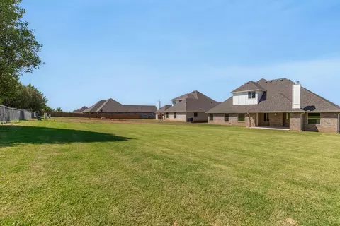 Exterior - 701 Still Mdws, Guthrie, OK 73044 photo 22 of 33