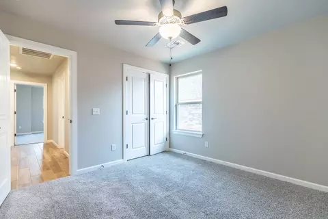 Bedroom - 701 Still Mdws, Guthrie, OK 73044 photo 7 of 15