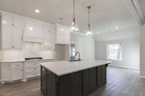 Kitchen - 701 Still Mdws, Guthrie, OK 73044 photo 1 of 14