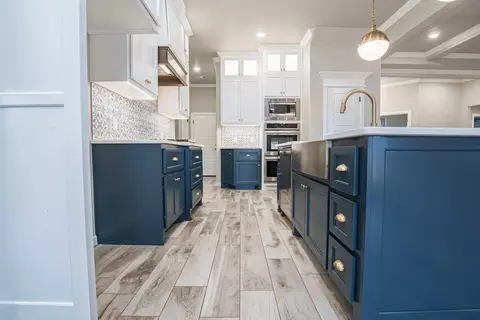 Kitchen - 701 Still Mdws, Guthrie, OK 73044 photo 10 of 14