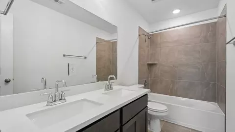 Bath - 205 Red Wolf Dr, Jarrell, TX 76537 photo 3 of 3
