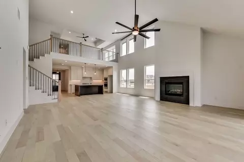 Living - 2961 Mockingbird Ln, Prosper, TX 75078 photo 2 of 7