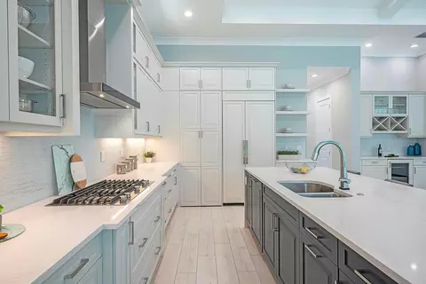 Kitchen - 103 Strand Dr, Vero Beach, FL 32963 photo 2 of 2