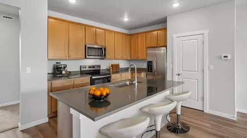 Kitchen - 24161 E 54th Pl, Aurora, CO 80019 photo 3 of 6