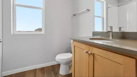Bath - 24161 E 54th Pl, Aurora, CO 80019 photo 2 of 7