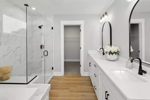 Bath - 20 Boulder Blvd, Peninsula, OH 44264 photo 1 of 7