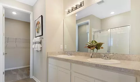 Bath - 769 Lake Dell Ave, Dundee, FL 33838 photo 1 of 3