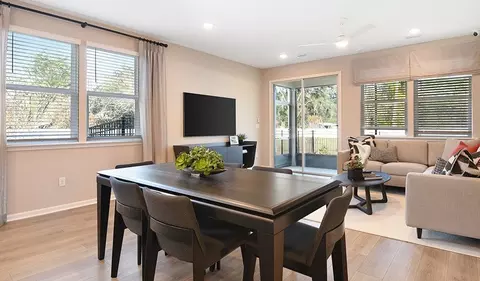 Dining - 769 Lake Dell Ave, Dundee, FL 33838 photo 1 of 3
