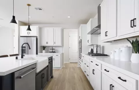Kitchen - 25074 Greythorne Dr, Menifee, CA 92586 photo 3 of 4