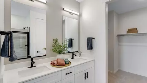 Bath - 1436 Riverdale Dr, Windsor, CO 80550 photo 1 of 3