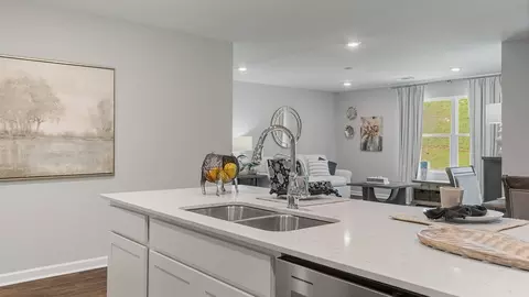 Kitchen - 100 Oliver Dr, Dothan, AL 36301 photo 6 of 6