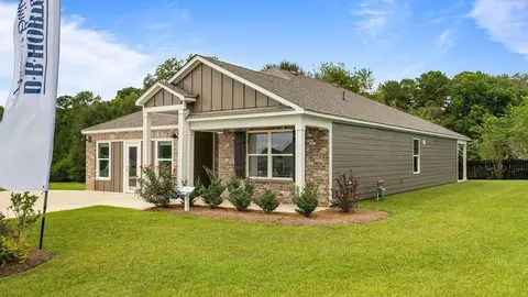 Exterior - 100 Oliver Dr, Dothan, AL 36301 photo 4 of 5