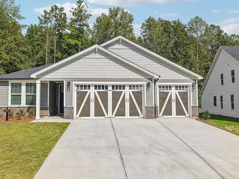 5585 Cabernet Ln, Braselton, GA 30517