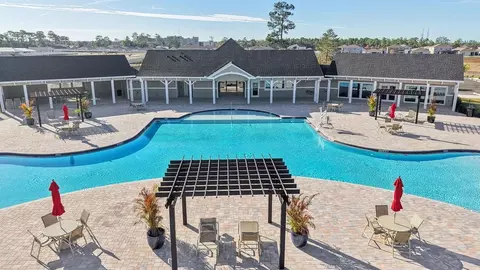 Exterior - 11481 Memorial Dr, Brooksville, FL 34613 photo 6 of 10