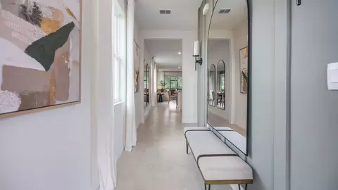 Entry Way - 3980 Kennebunk Loop, Mount Dora, FL 32757 photo 4 of 10