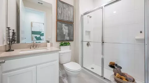 Bath - 3980 Kennebunk Loop, Mount Dora, FL 32757 photo 3 of 5